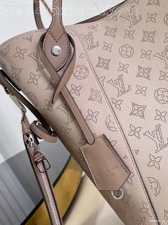 WIS x x LOUIS 29.5 VUITTON 17CM HINA-46 0514
